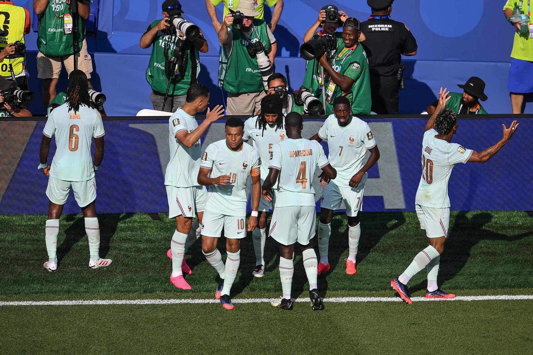 4强定3席！最新夺冠赔率：法国领跑，西、英并列第二，阿根廷第四